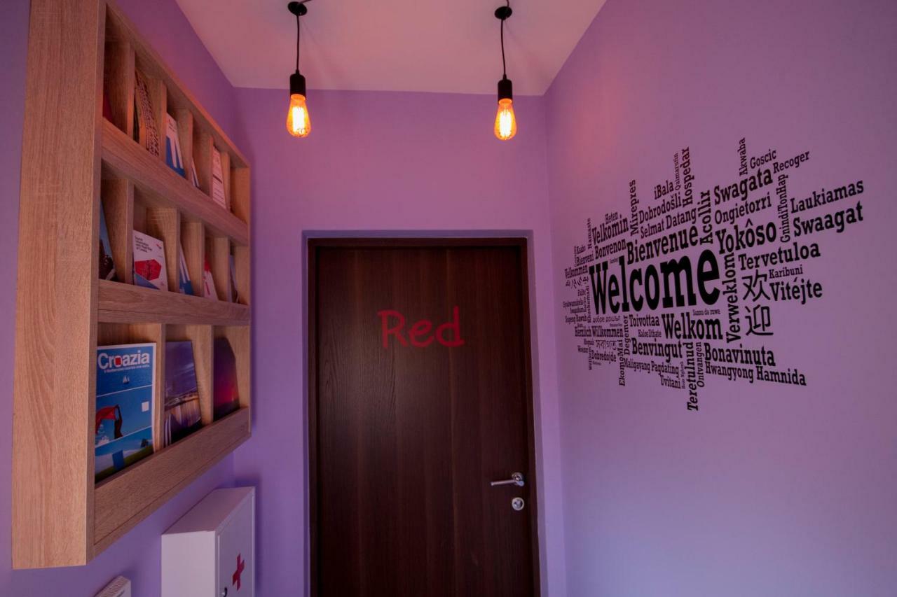 Design Apartments Red Blue Osijek Exterior foto